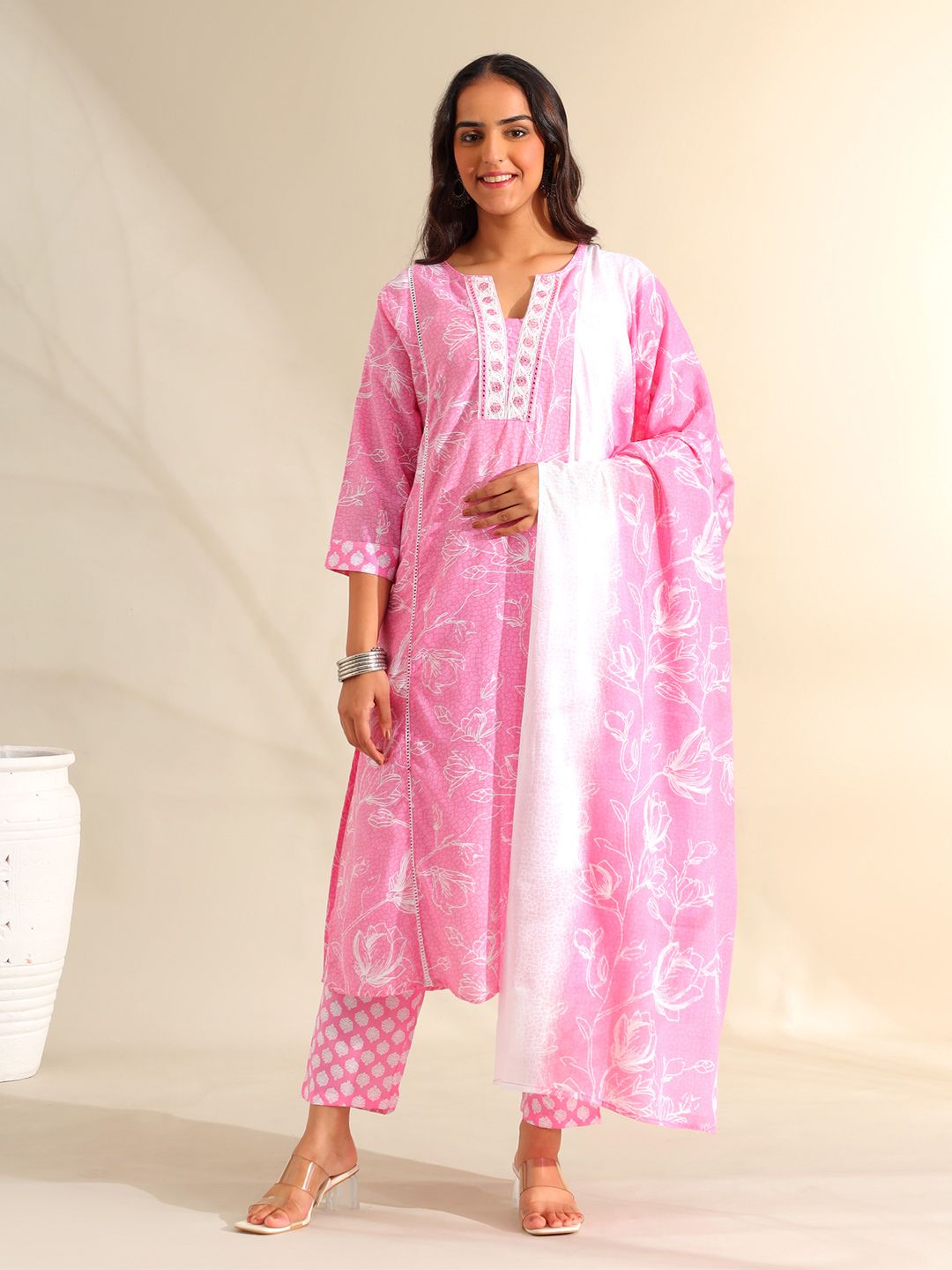 Mamicha Women Printed Pure Cotton Kurta with Trousers & With Dupatta