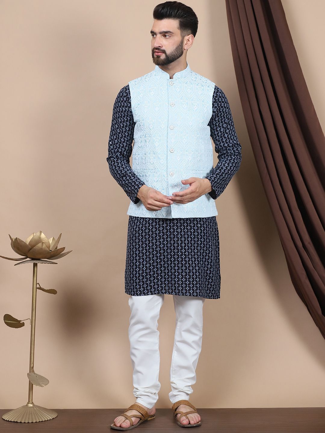 Motif Etnik Kelabu Anouk Bersulam Kapas Tulen Kurta Lurus & Jaket Churidar & Nehru