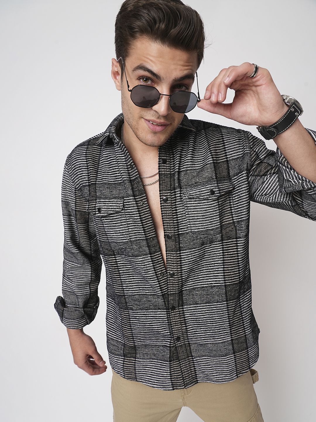 VASTRADO Men Classic Slim Fit Opaque Striped Casual Shirt