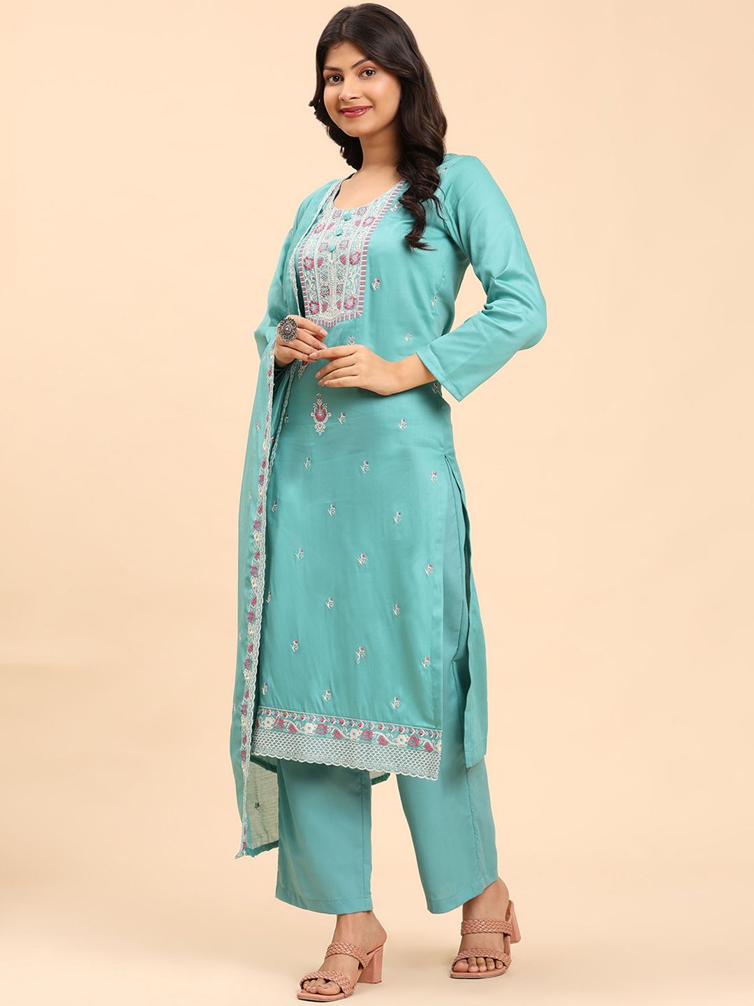 Mamicha Women Floral Embroidered Regular Pure Cotton Kurta with Palazzos & With Dupatta