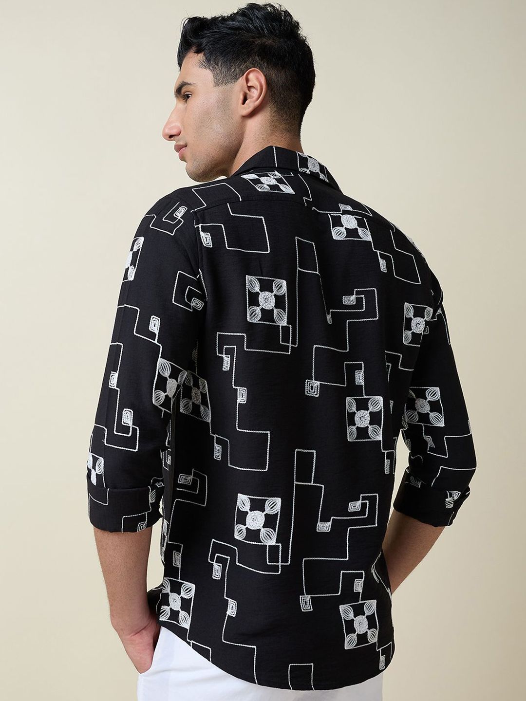Thomas Scott Men Embroidered Regular Fit Casual Shirt