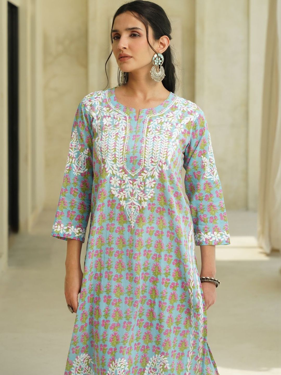 House of Chikankari Women Floral Printed Thread Work Indie Florals Kurta