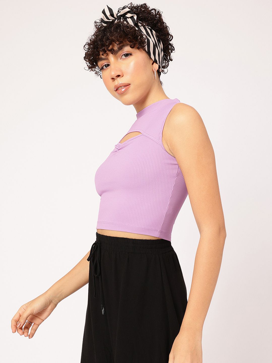 DressBerry Cut-Out Ribbed Crop Top