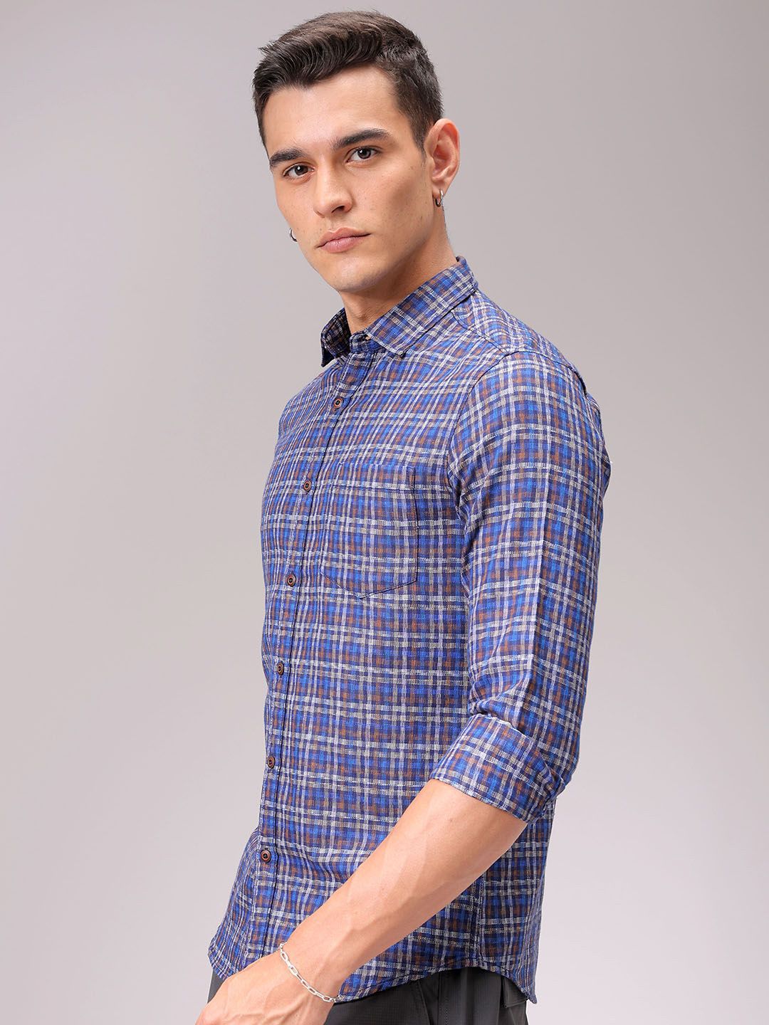 The Indian Garage Co Men Cutaway Collar Checked Cotton Slim Fit Casual Shirt