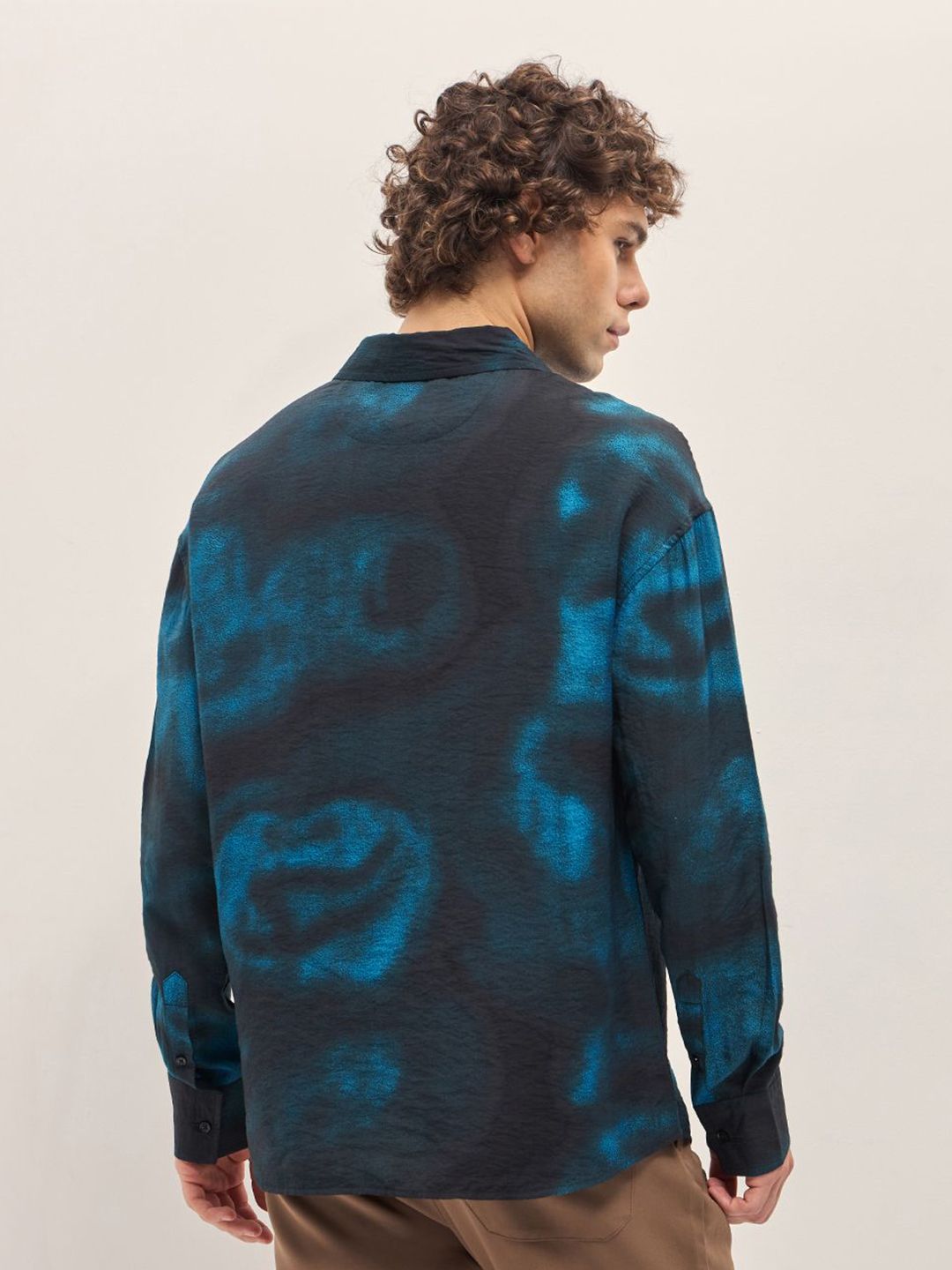 THE BEAR HOUSE Men Spread Collar Abstract Printed Relaxed Fit Casual Shirt