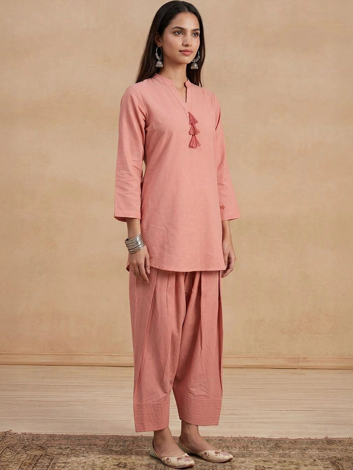 House of Chikankari Women Regular Chikankari Kurta with Trousers