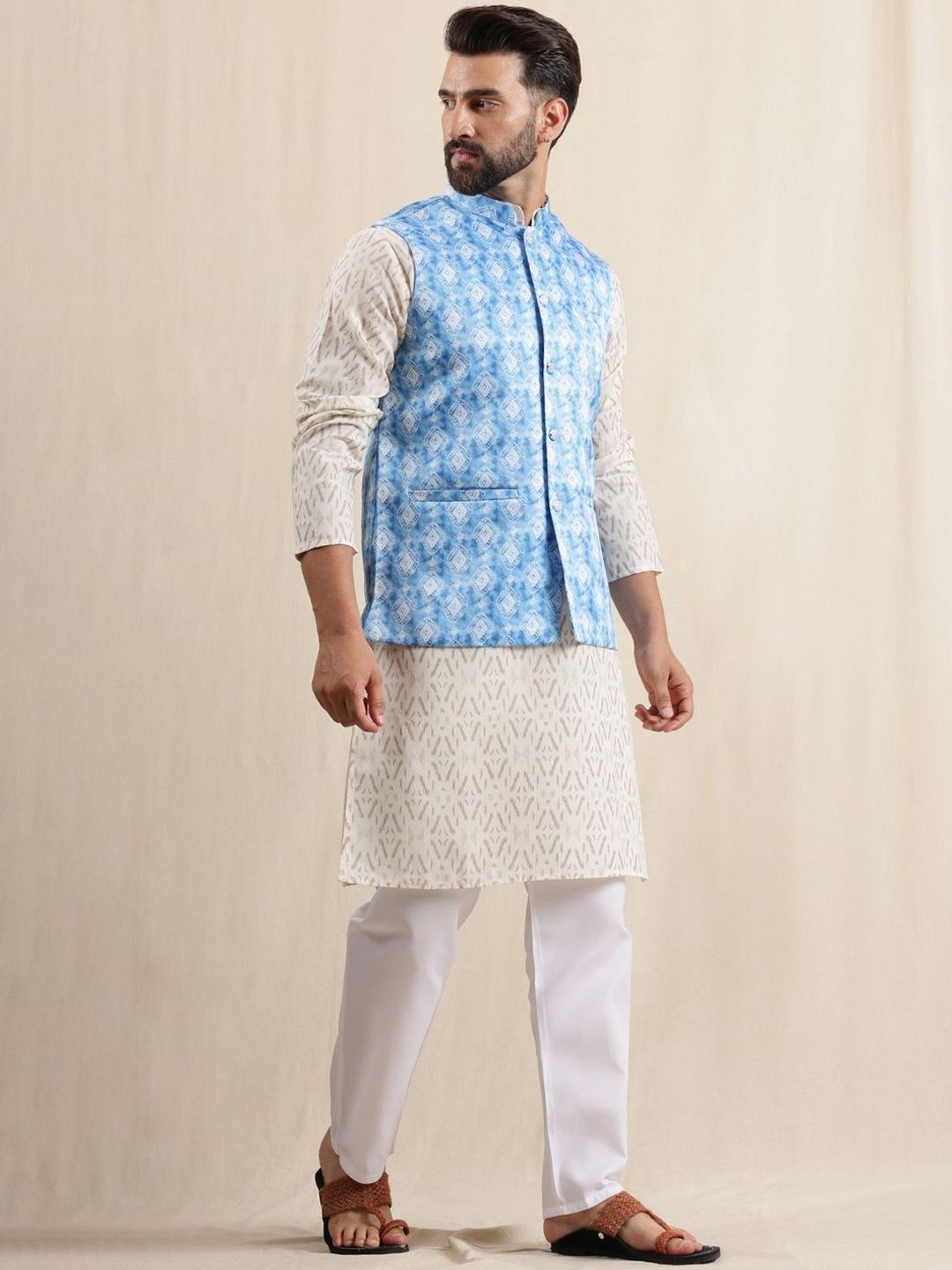 Anouk Men Printed Regular Kurta with Pyjamas & Nehru Jacket