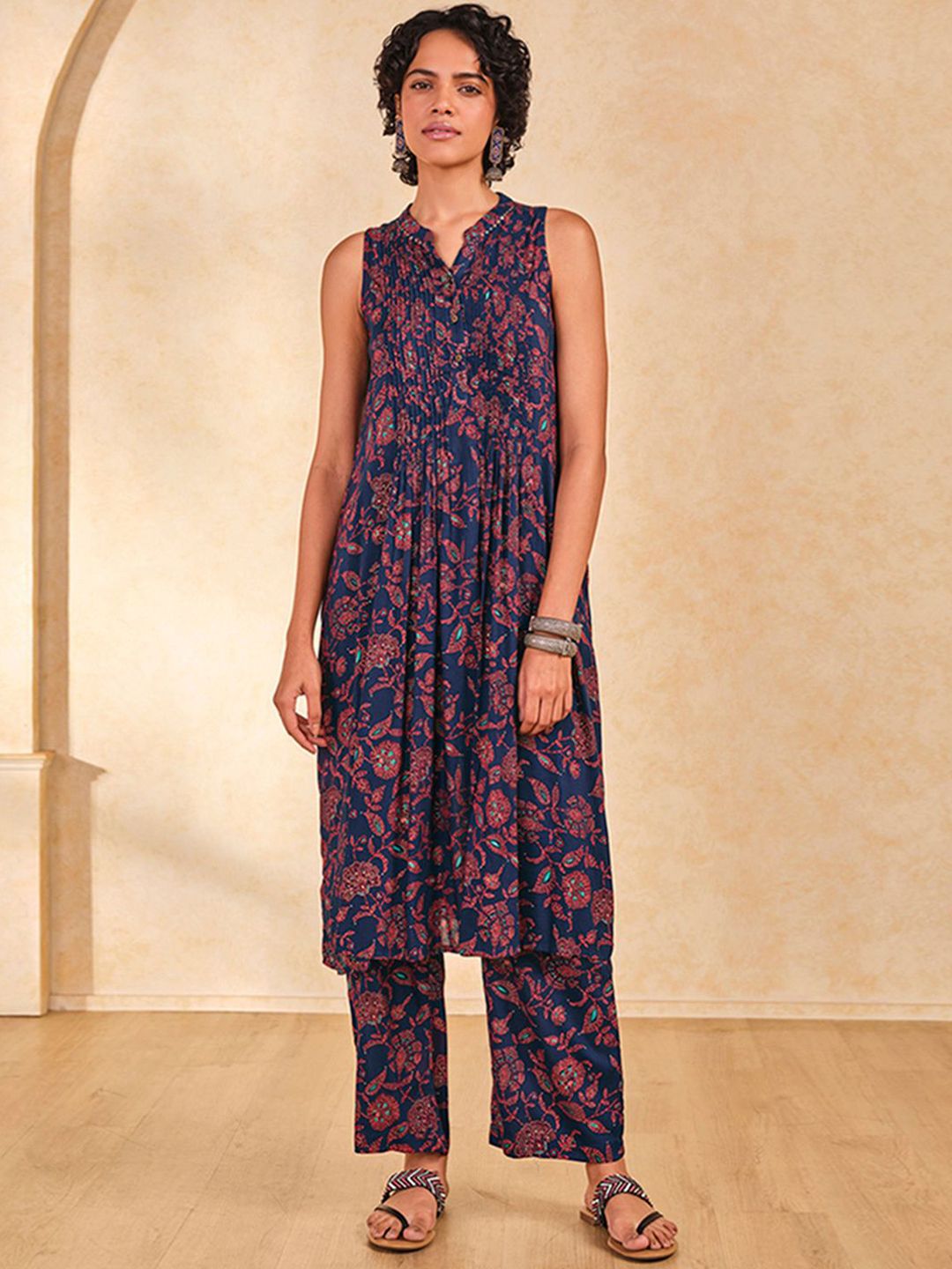 Global Desi Floral Printed Sequinned Mandarin Collar Sleeveless A-Line Kurta With Palazzo