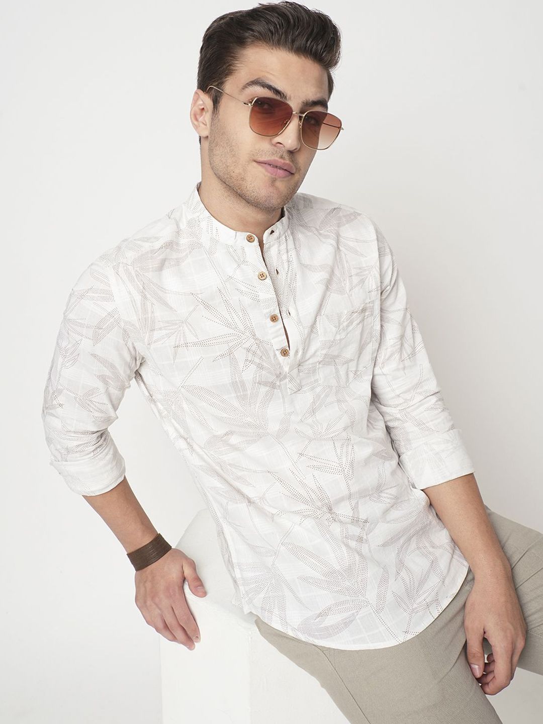 VASTRADO Dotted Leaf Printed Band Collar Cotton Straight Short Kurta