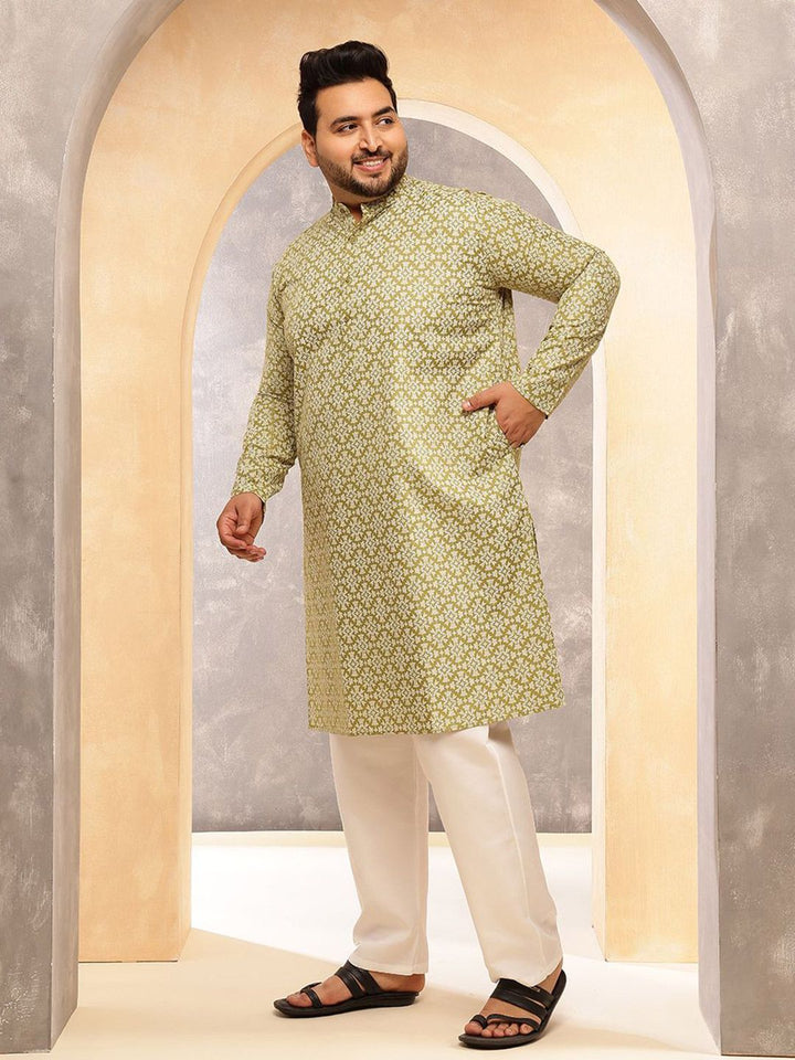 SOJANYA PLUS Floral Printed Mandarin Collar Straight Kurta