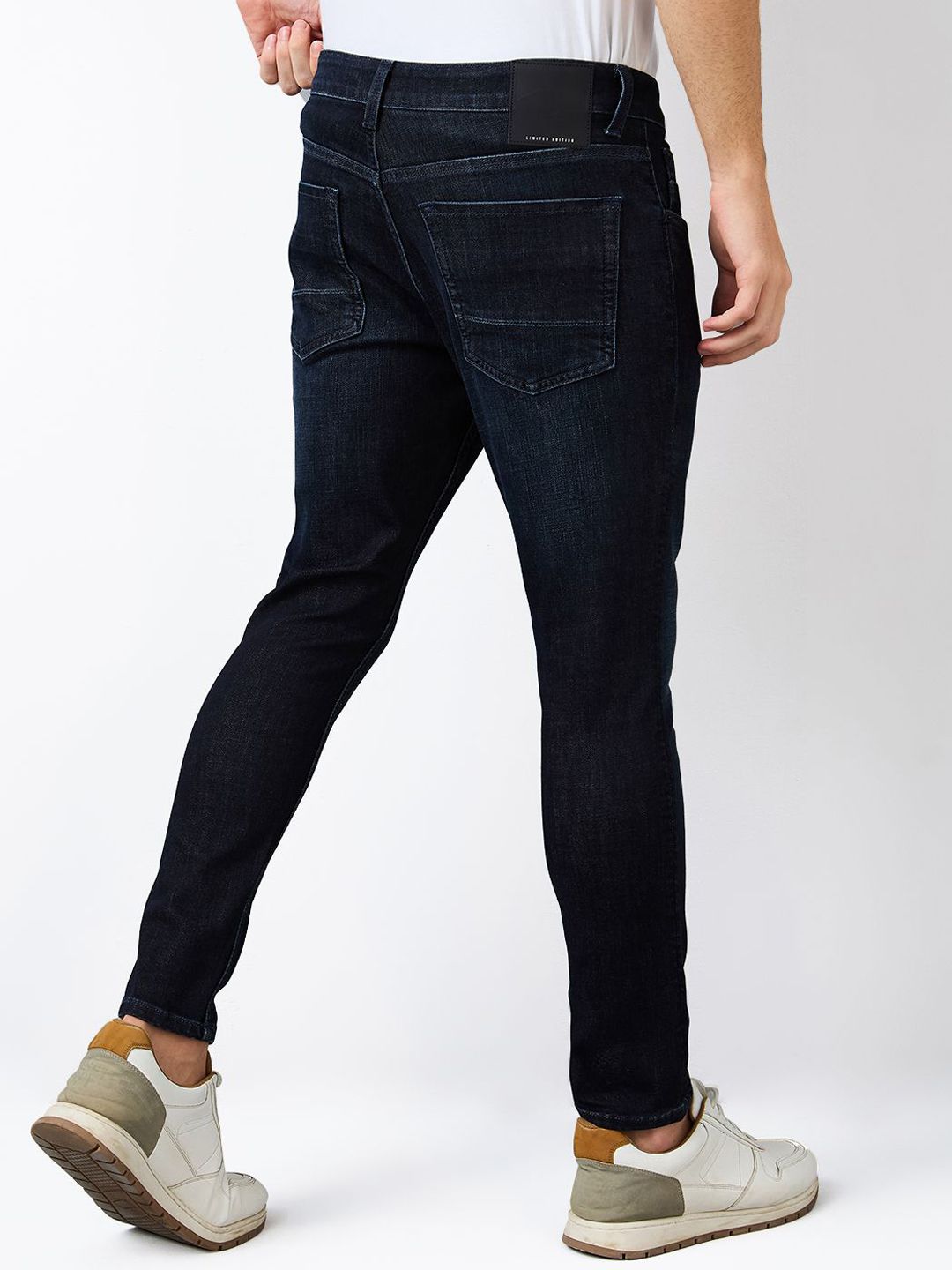 SPYKAR Men Slim Fit Low Distress Jeans