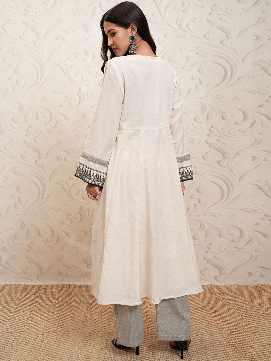 Vishudh Floral Embroidered Panelled Sequinned Pure Cotton Kurta With Trousers