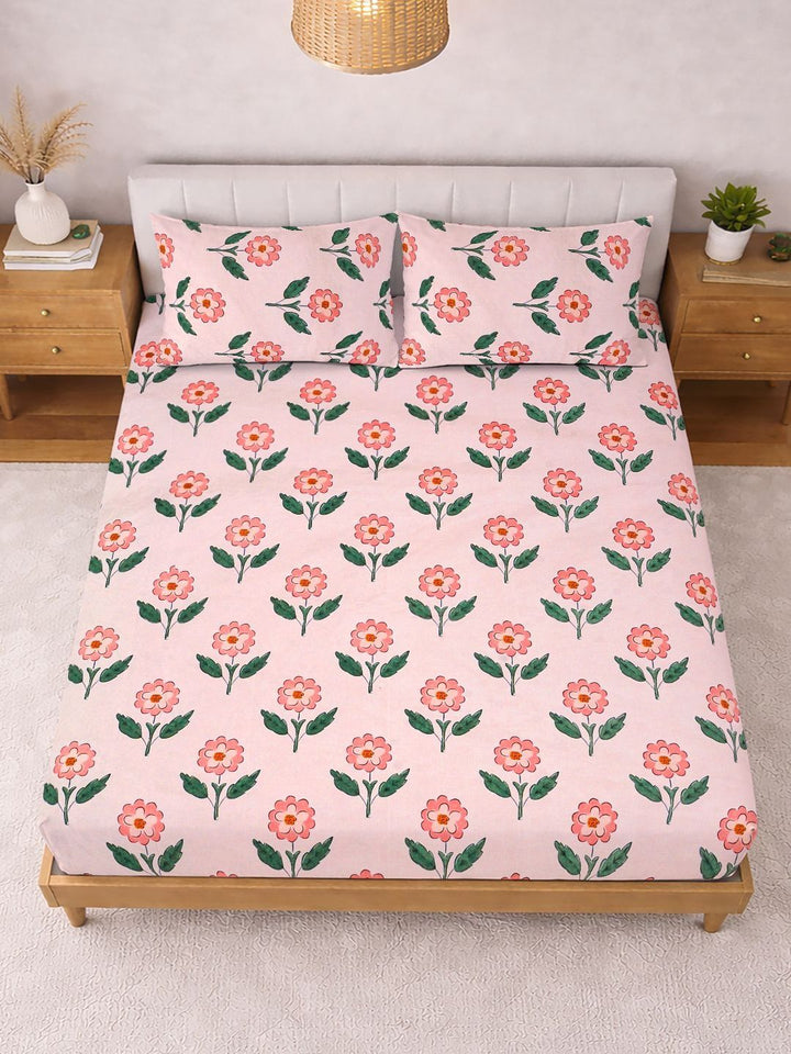 KLOTTHE Pink Floral Printed 300 TC King Bedsheets
