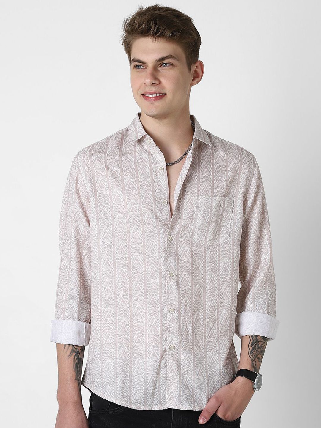 VASTRADO Men Classic Slim Fit Opaque Printed Casual Shirt
