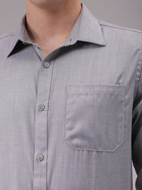 The Indian Garage Co. X Luxe Men Cutaway Collar Solid Slim Fit Formal Shirt