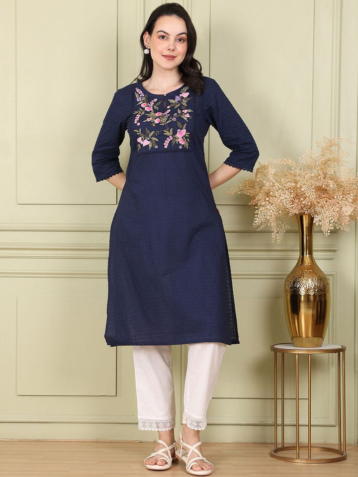 W Women Yoke Design Flared Sleeves Thread Work Kurta