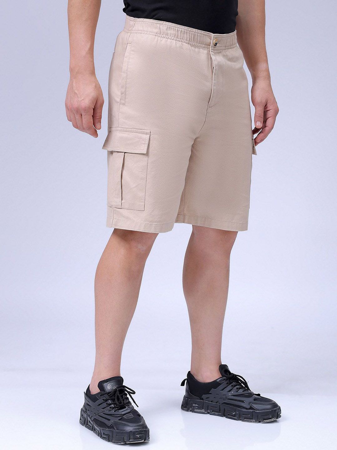 The Indian Garage Co Men Relaxed Fit Utility Pure Cotton Cargo Shorts
