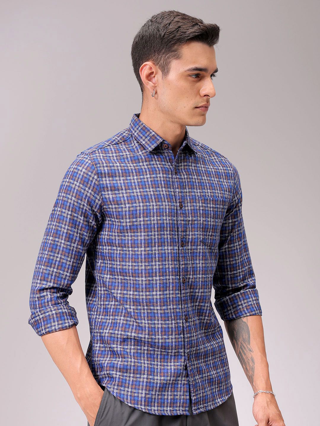 The Indian Garage Co Men Cutaway Collar Checked Cotton Slim Fit Casual Shirt