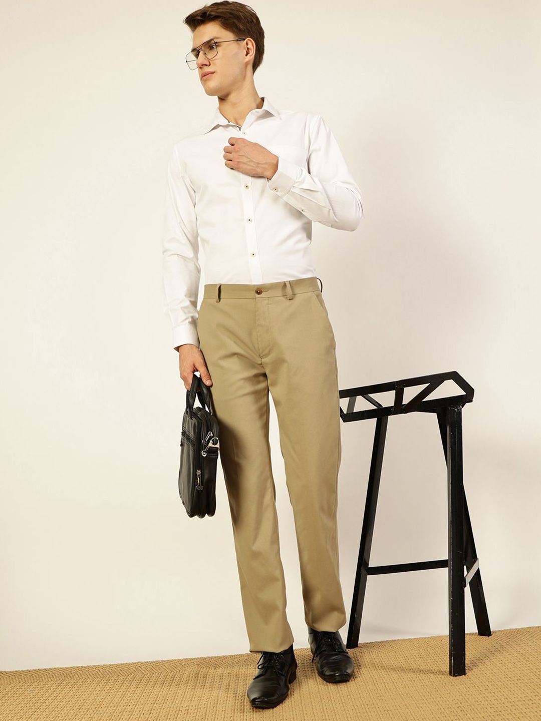 Thomas Scott Men Smart Cutaway Collar Solid Cotton Formal Shirt