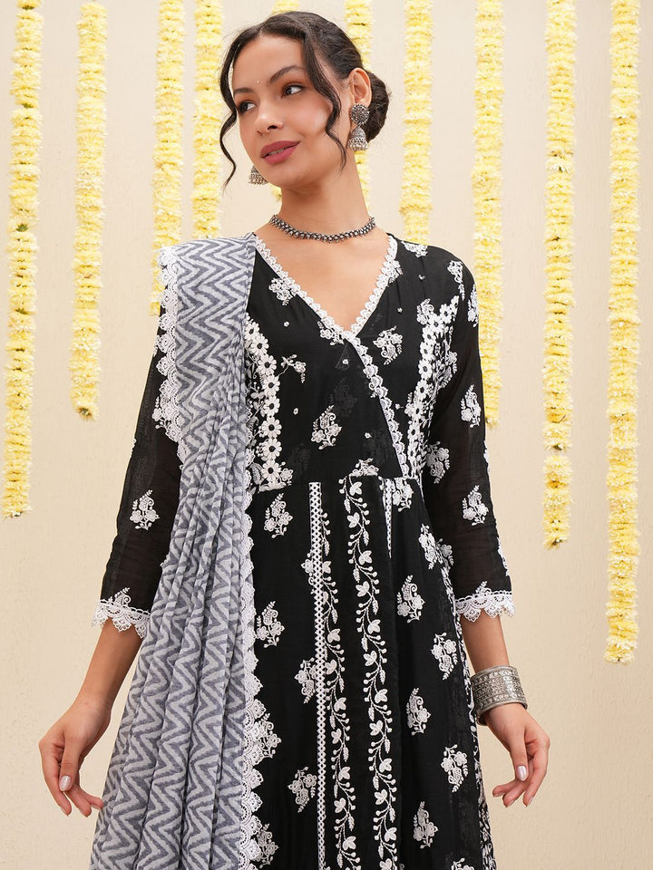 Vishudh Floral Embroidered Pure Cotton Anarkali Kurta & Trousers With Dupatta