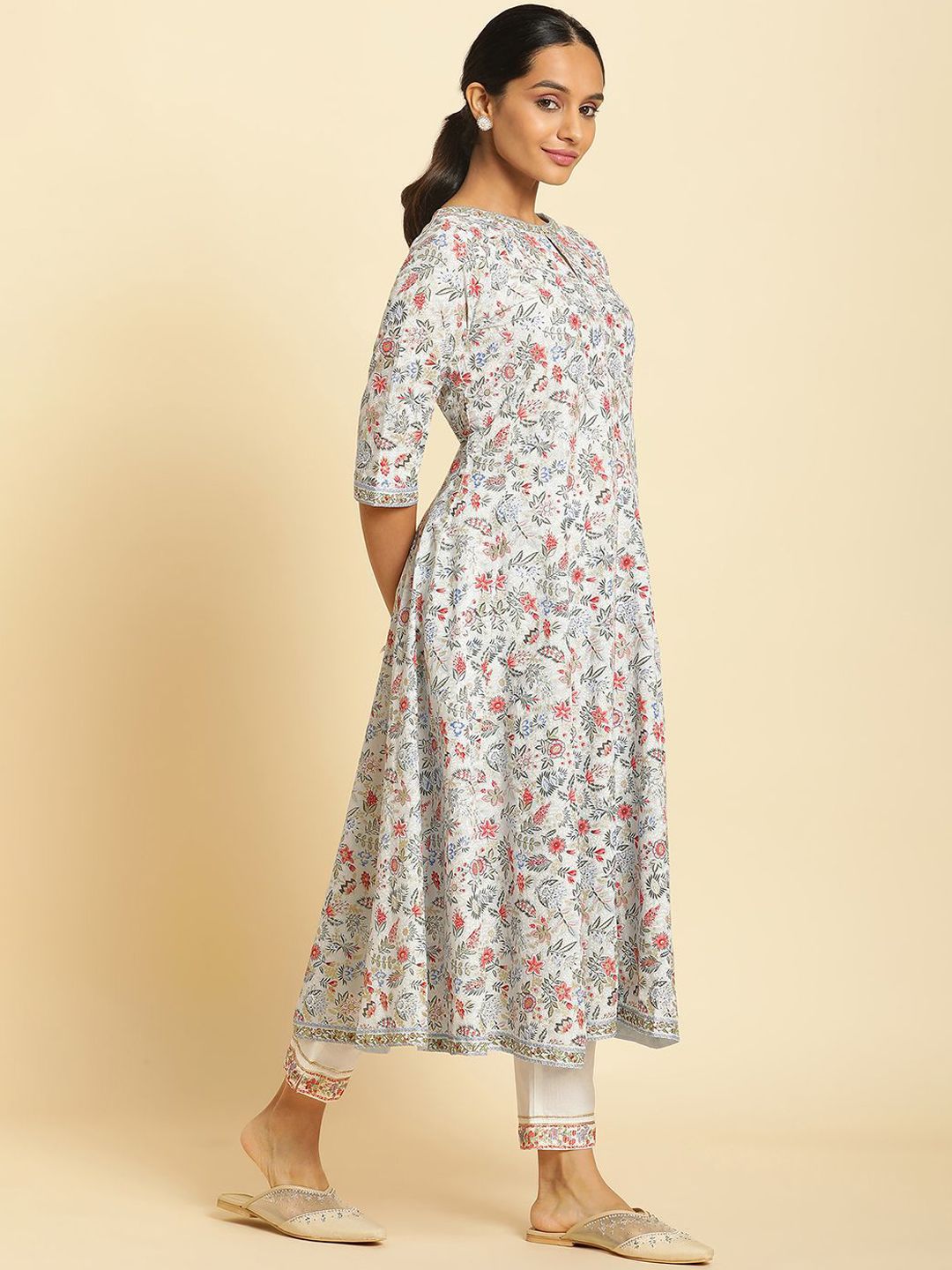 W Women Floral Printed Keyhole Neck Cotton Anarkali Kurta