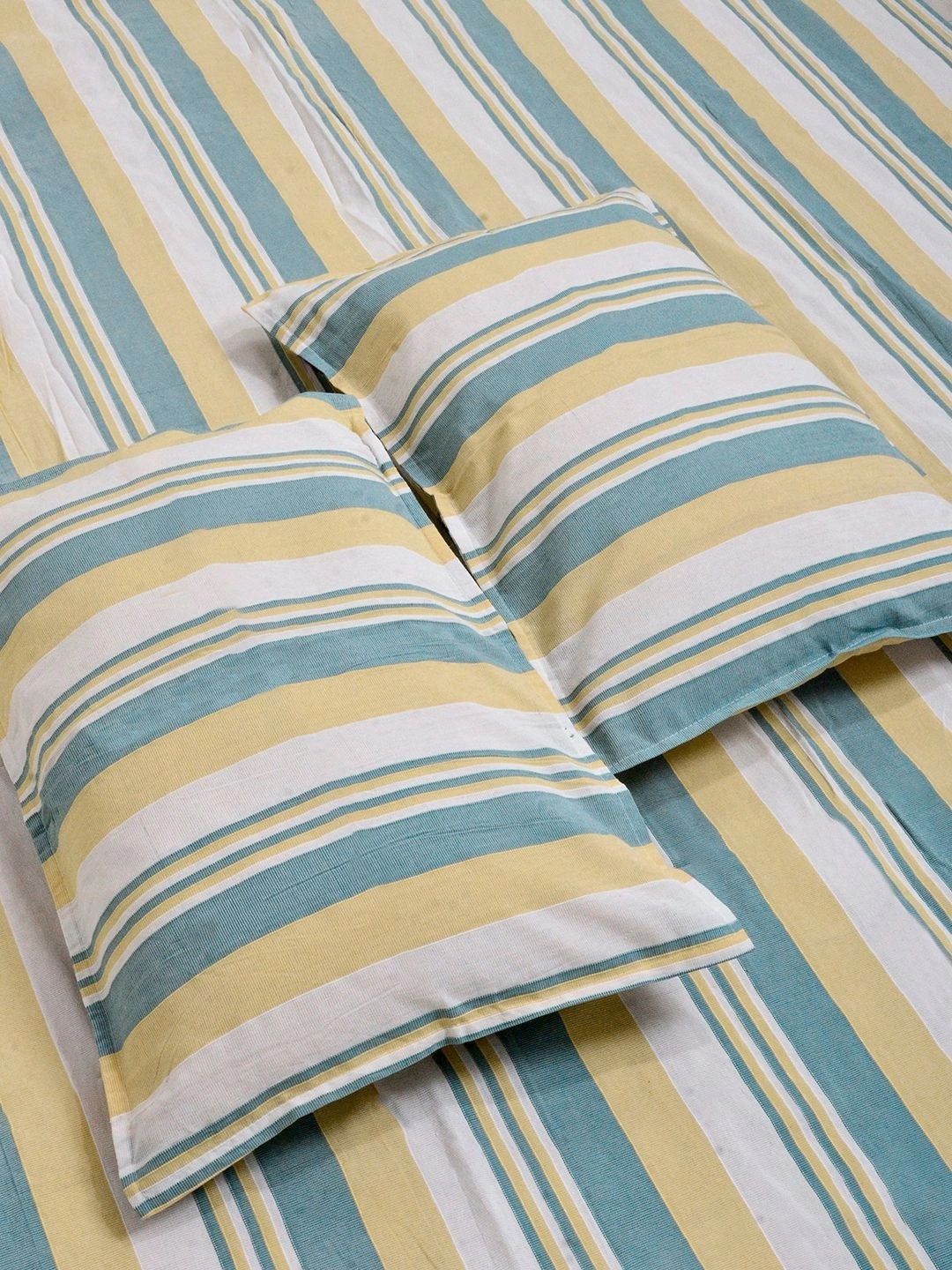 Myntra Elegant Homes Green Striped Pure Cotton Double Bedcover With 2 Pillow Cover