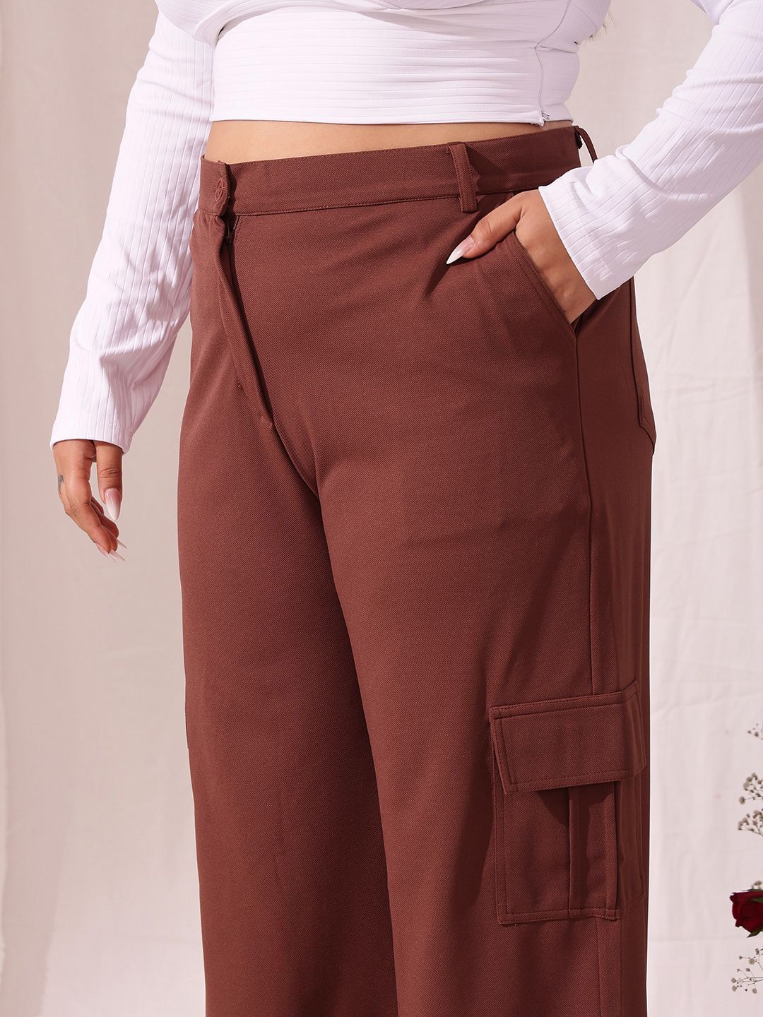 CURVY STREET Women Relaxed Straight Fit Cargos Trousers