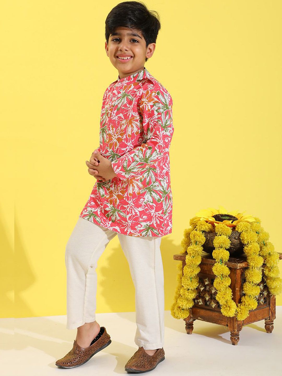 Cutiekins Boys Tribal Printed Mandarin Collar Regular Kurta & Pyjamas