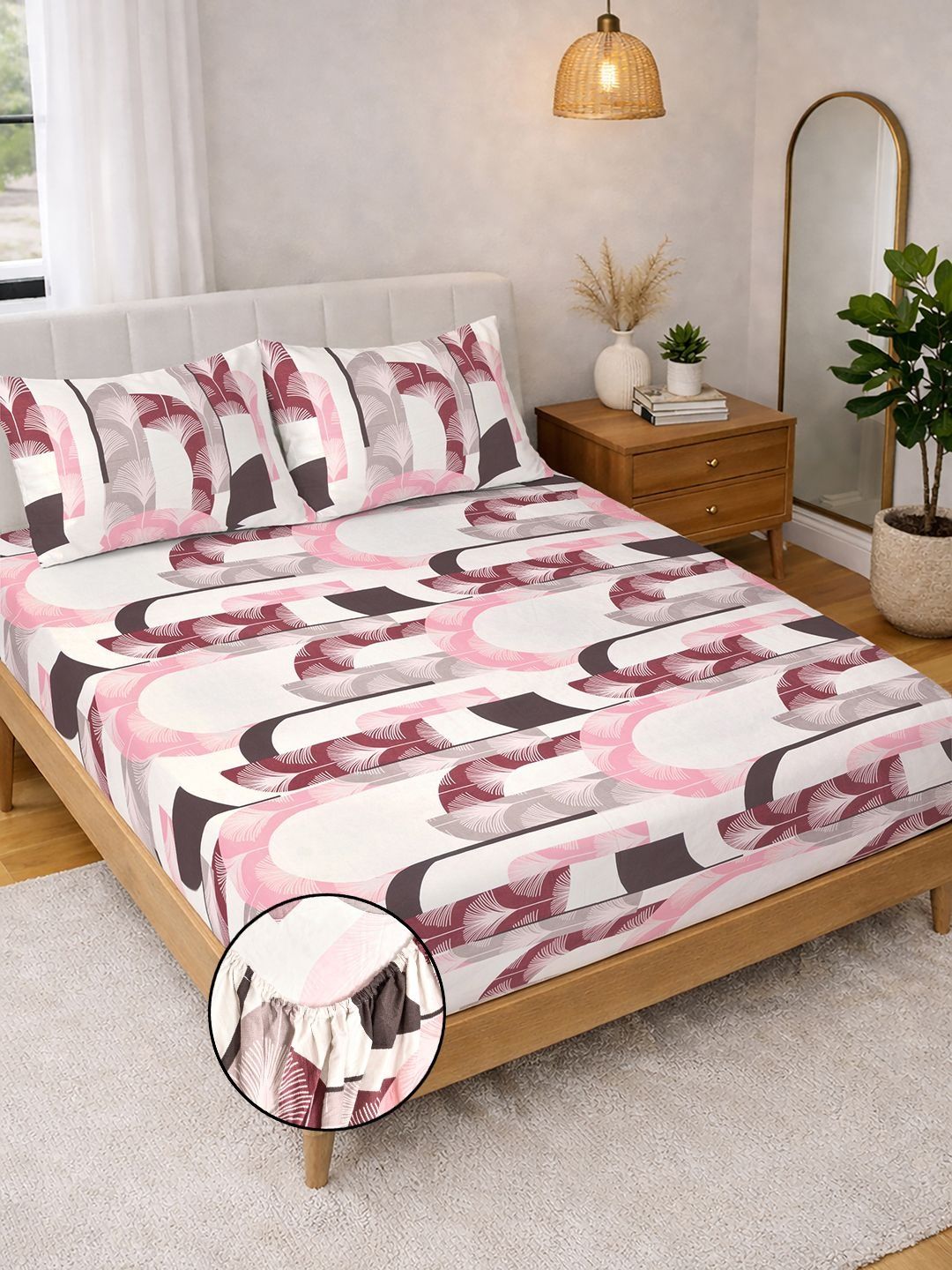 Myntra Elegant Homes Multicoloured Geometric 300 TC Bedsheet with 2 Pillow Covers