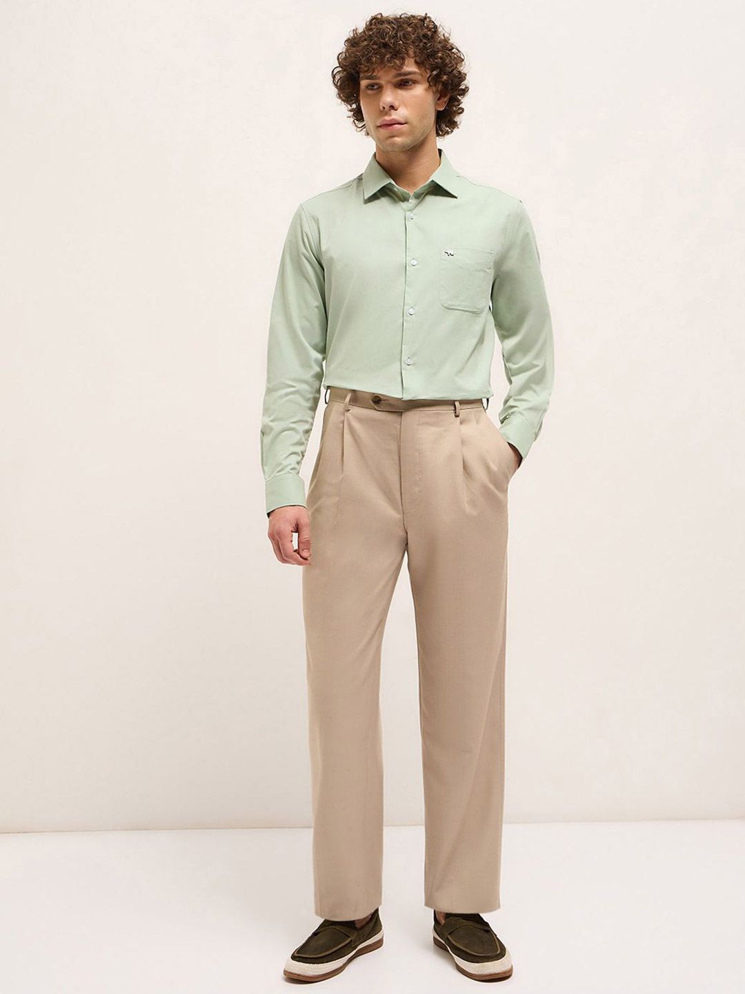 THE BEAR HOUSE Men Cotton Solid Tailored Fit Formal Shirt