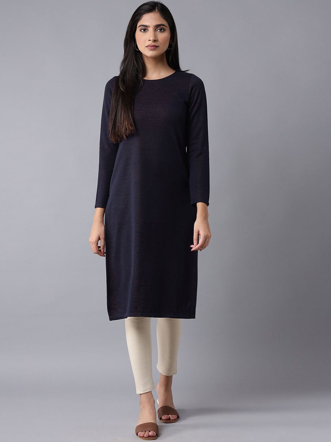 W Round Neck Straight Kurta
