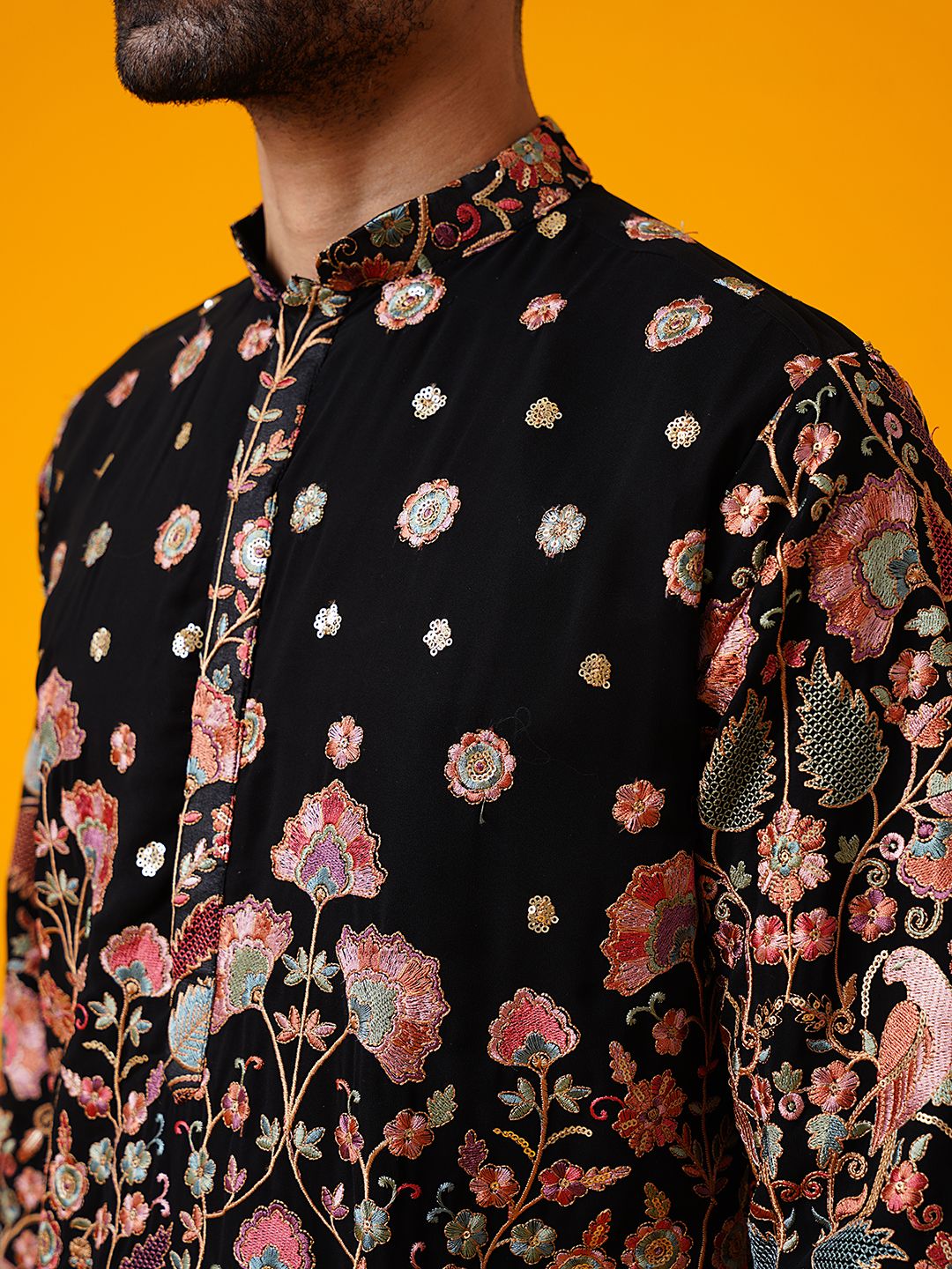 SOJANYA LUXE Kolar Mandarin Sulam Bunga Georgette Kurta Lurus Dengan Seluar