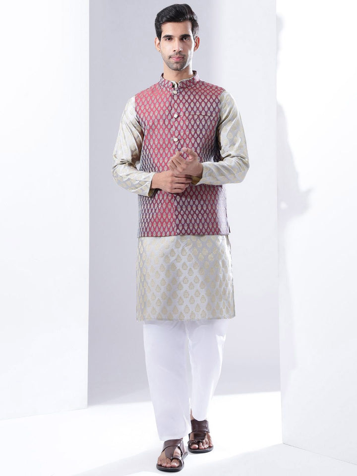 Anouk Men Ethnic Motifs Woven Design Kurta with Pyjama