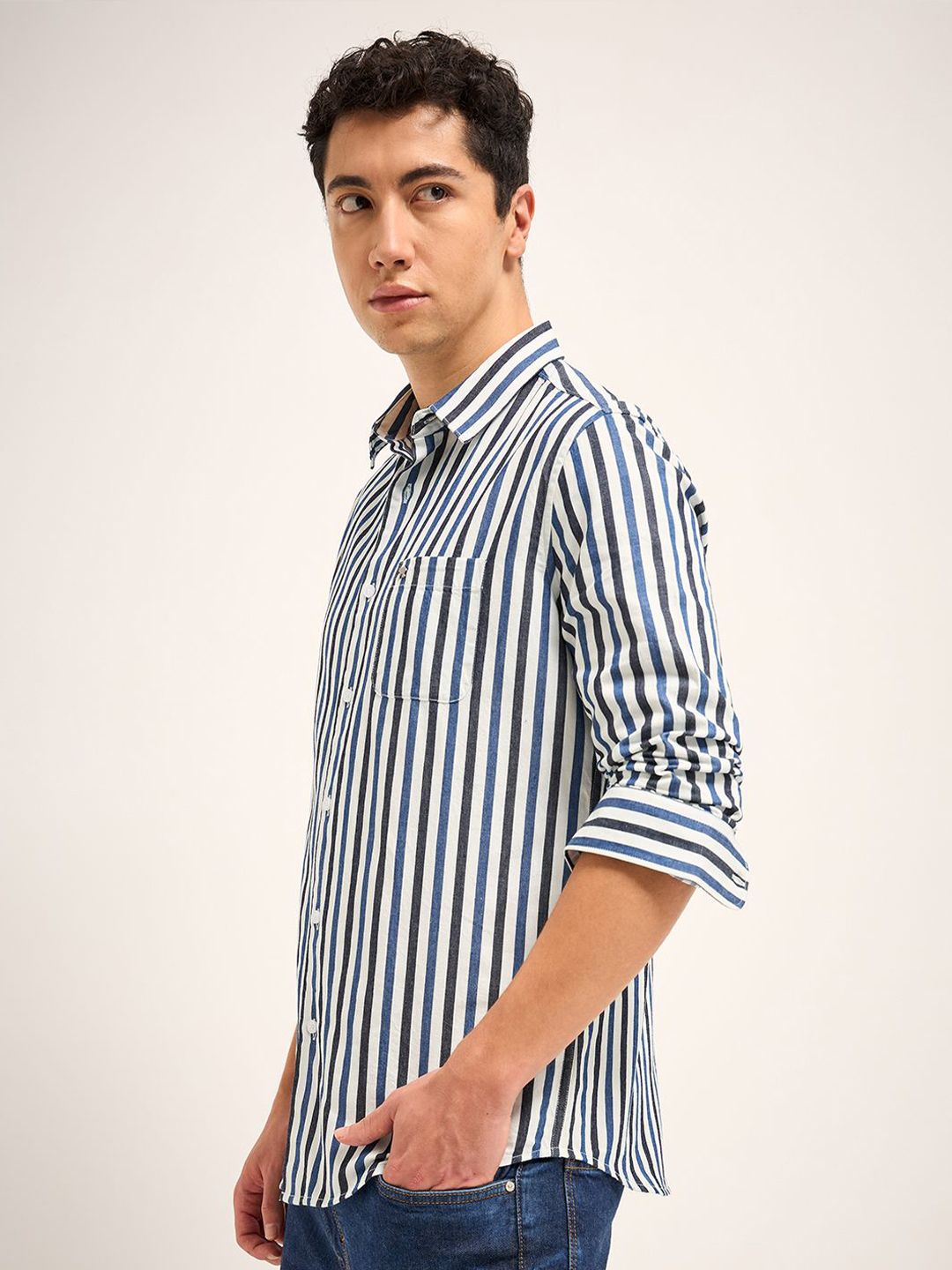THE BEAR HOUSE Men Spread Collar Vertical Striped Cotton Slim Fit Casual Shirt