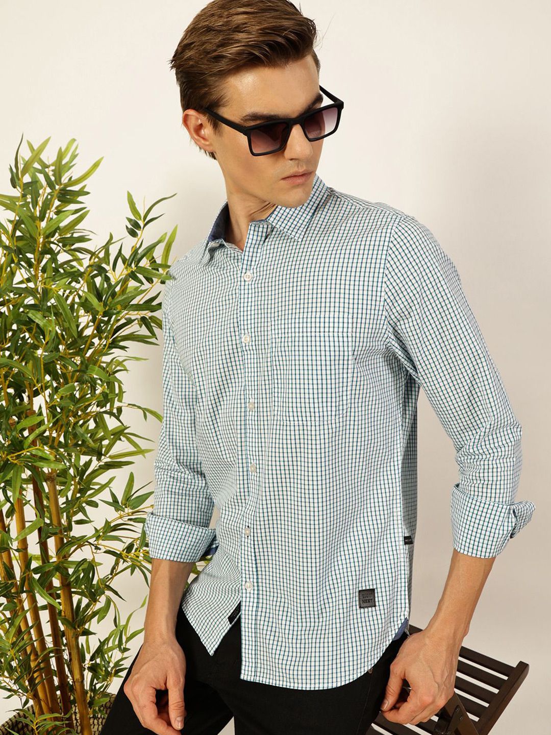 Thomas Scott Men Smart Spread Collar Micro Checked Cotton Slim Fit Casual Shirt