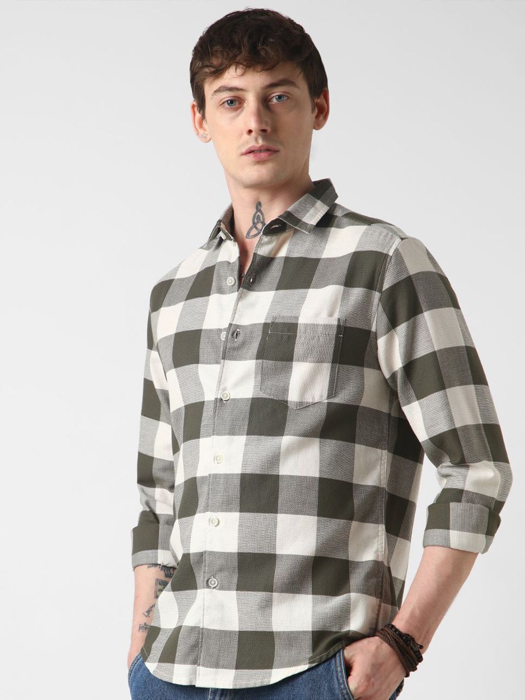 VASTRADO Men Classic Slim Fit Gingham Checks Opaque Checked Casual Shirt