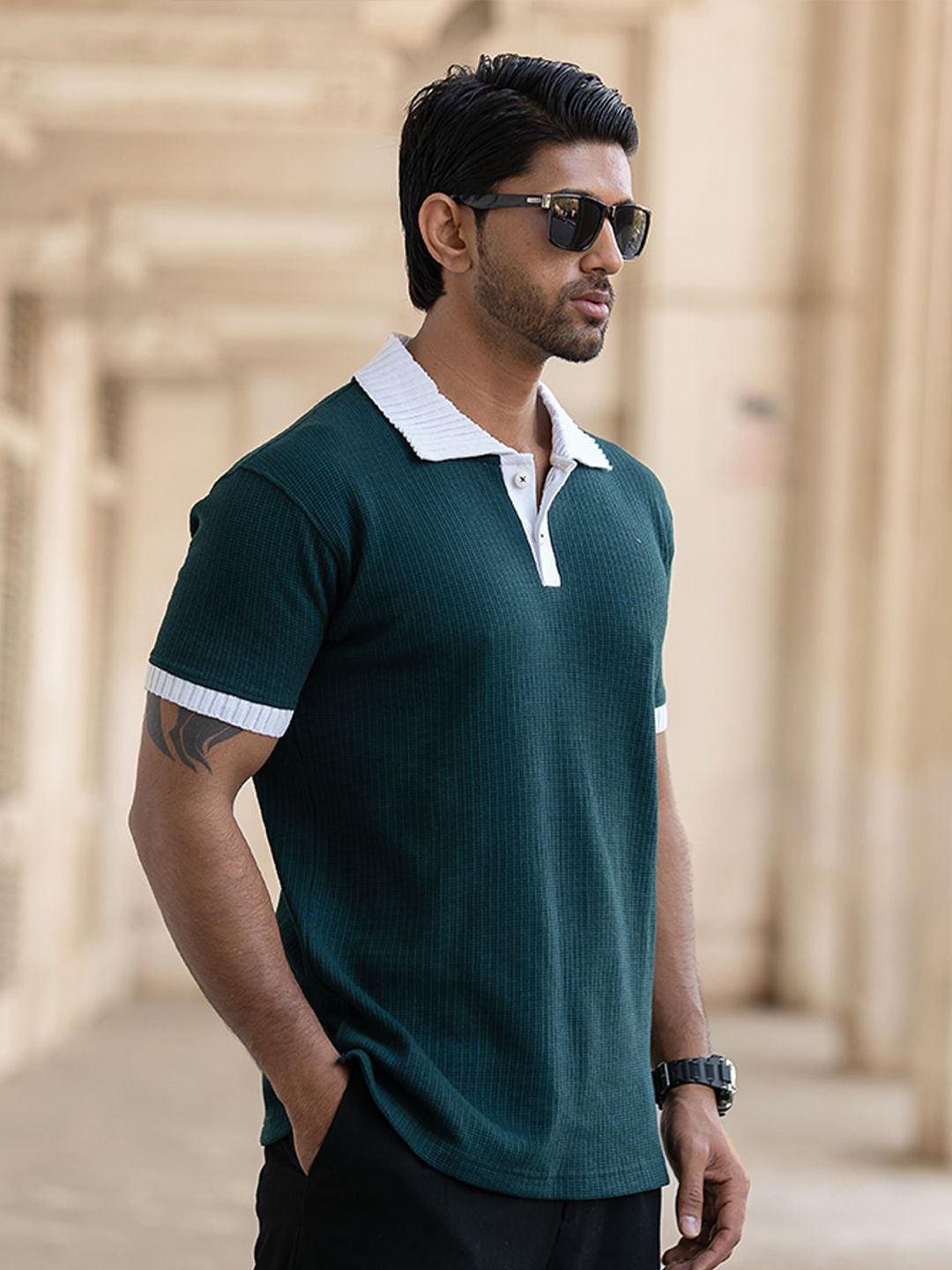 Powerlook Men Solid Polo Collar Regular Fit T-shirt