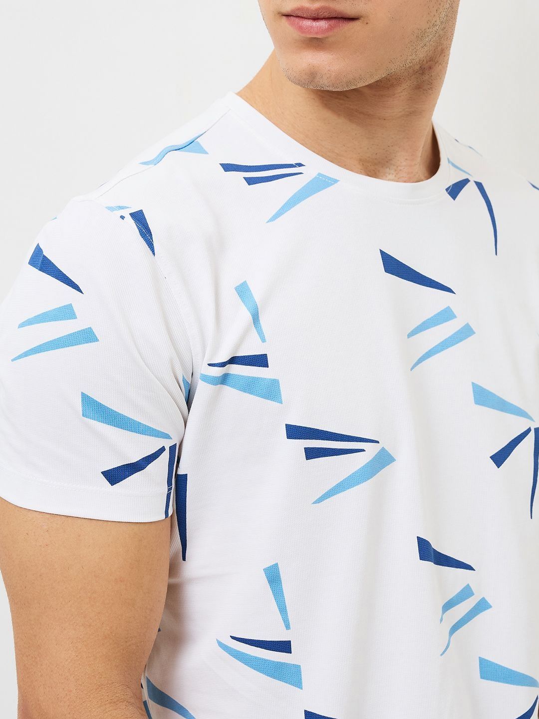 SPYKAR Men Abstract Printed Round Neck Cotton Slim Fit T-shirt