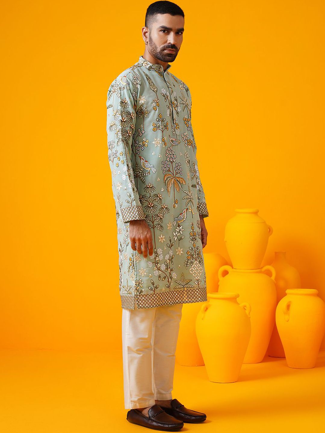 SOJANYA LUXE Sulam Bunga Labuci Mandarin Kolar Lurus Georgette Kurta