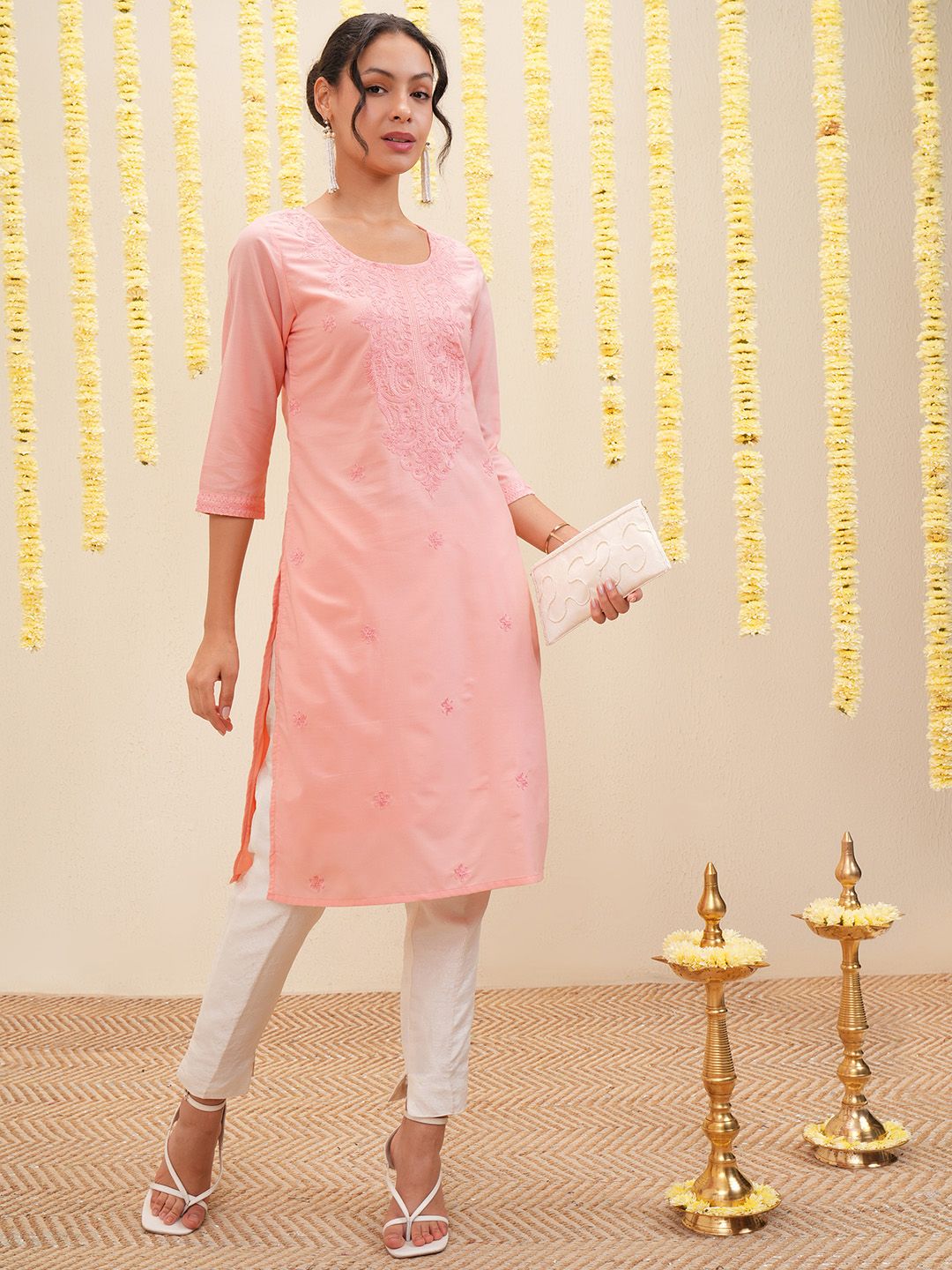 Vishudh Floral Embroidered Cotton Straight Kurta