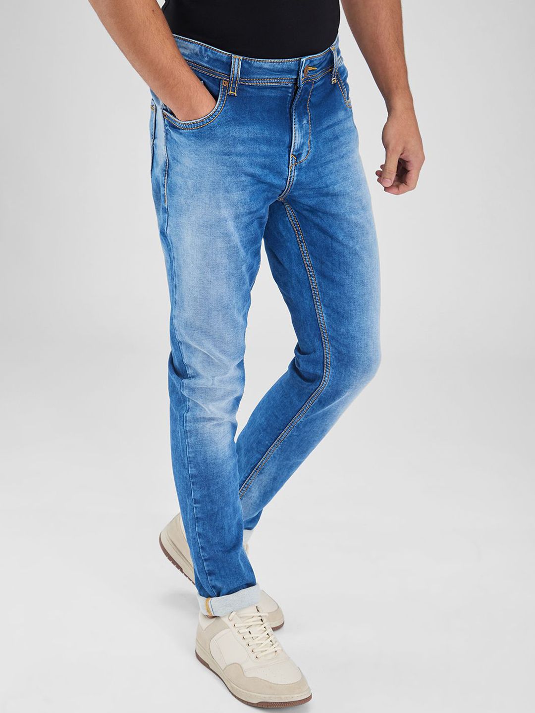 SPYKAR Men Skinny Fit Low-Rise Light Fade Stretchable Jeans