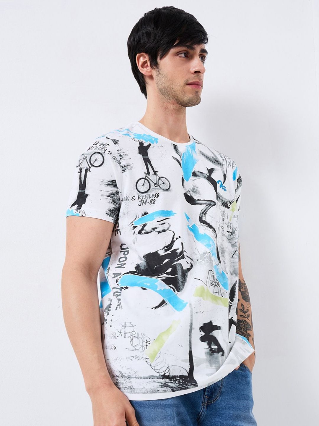 SPYKAR Men Printed Pockets Slim Fit T-shirt