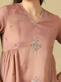Mamicha Women Ethnic Motifs Embroidered Empire Thread Work Kurta with Trousers