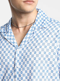 Campus Sutra Men Comfort Cuban Collar Geometric Printed Polycotton Casual Shirt