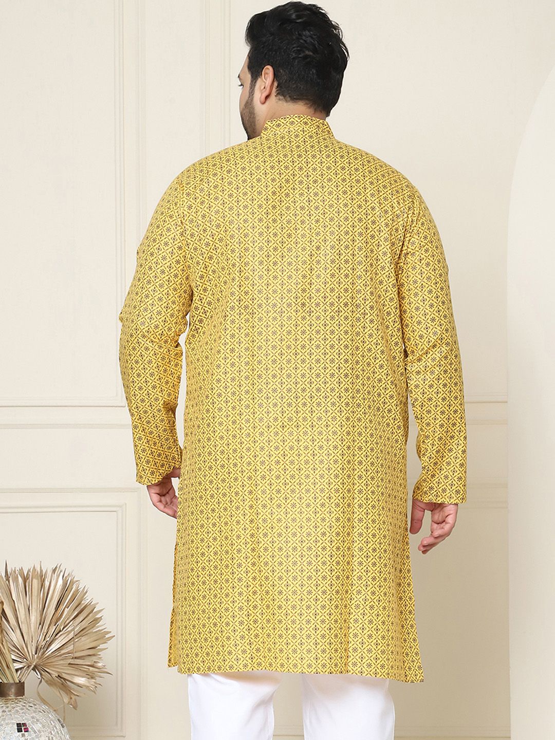 SOJANYA PLUS Floral Woven Design Mandarin Collar Regular Cotton Straight Kurta
