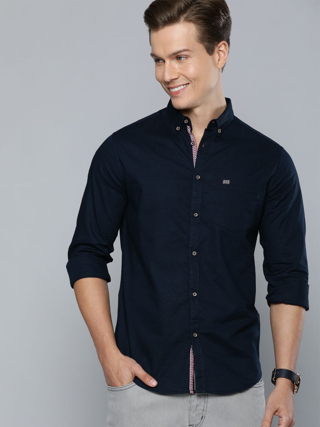 The Indian Garage Co Men Navy Blue Slim Fit Solid Casual Shirt