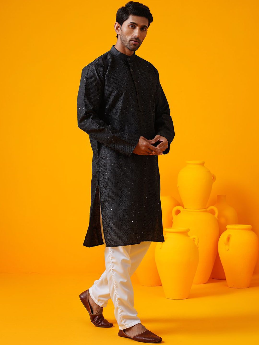 SOJANYA Geometric Embroidered Band Collar Thread Work Straight Kurtas