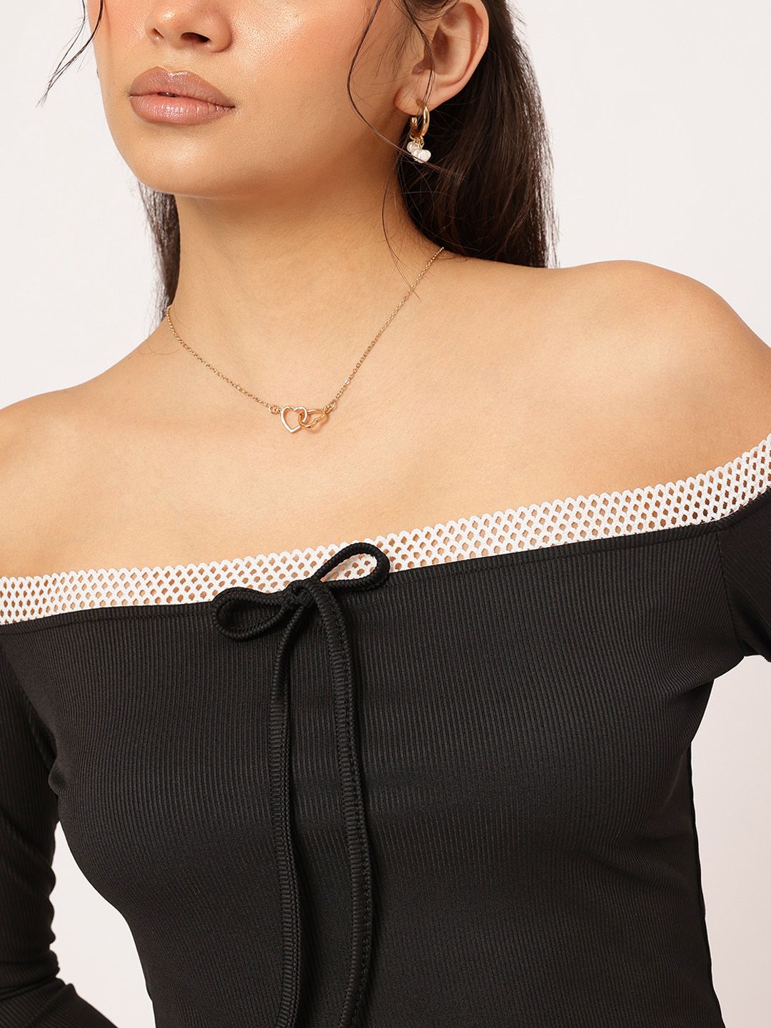 DressBerry Sweet & Spicy Bow-Detail Off-Shoulder Ribbed Top