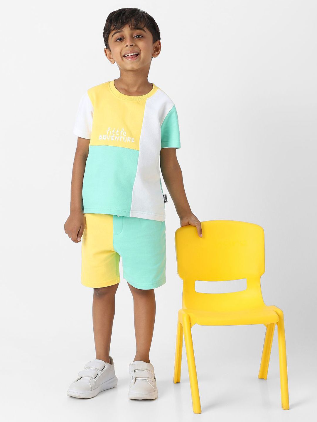 Nauti Nati Boys Colourblocked T-shirt with Shorts