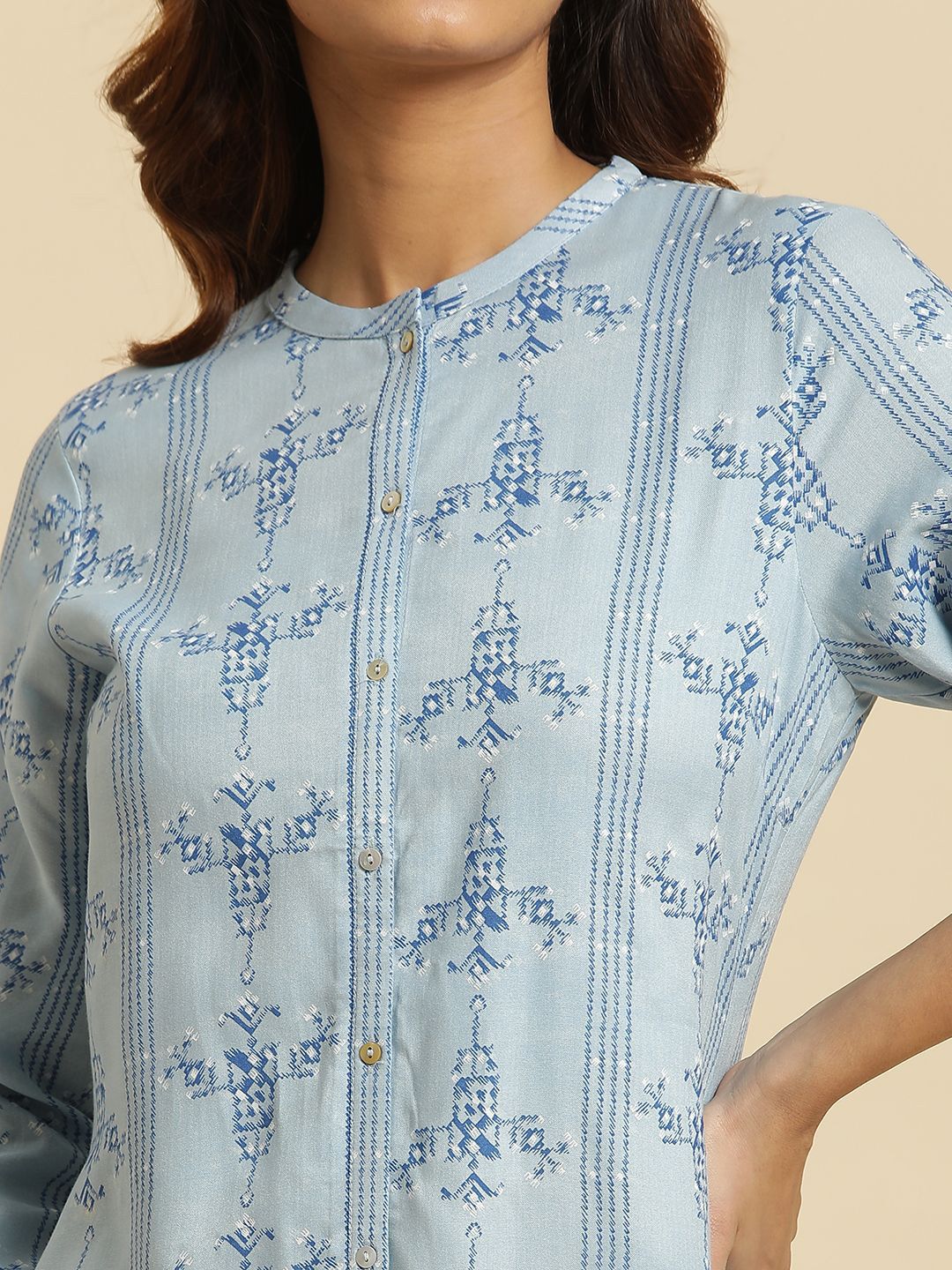 W  Abstarct Printed Mandarin Collar Straight Kurta